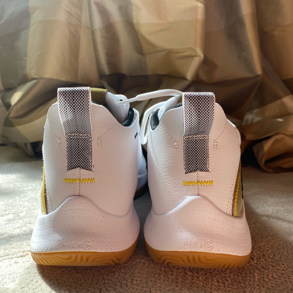 Under Armour Curry 3Z5 - Picture 3 of 6
